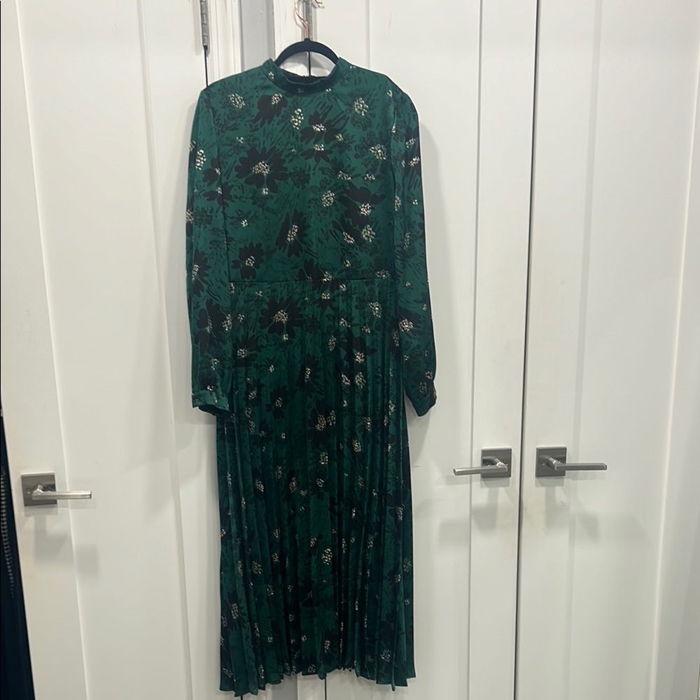 Emerald Green Long Sleeve Mock Neck Dress for Wedding Guest